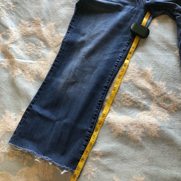 GUC American Eagle Favorite Boyfriend jeans Sz 18 - Picture 2 of 16